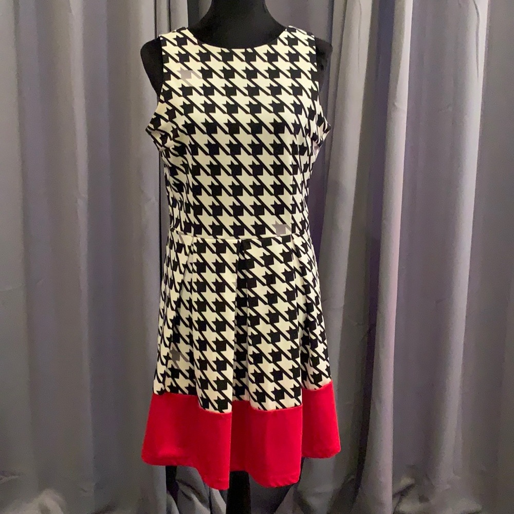 Stylish Geometric Pattern Charming Charlie Dress